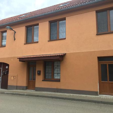 Cyklo-Moto Apartman Lomnice nad Lužnicí Bagian luar foto
