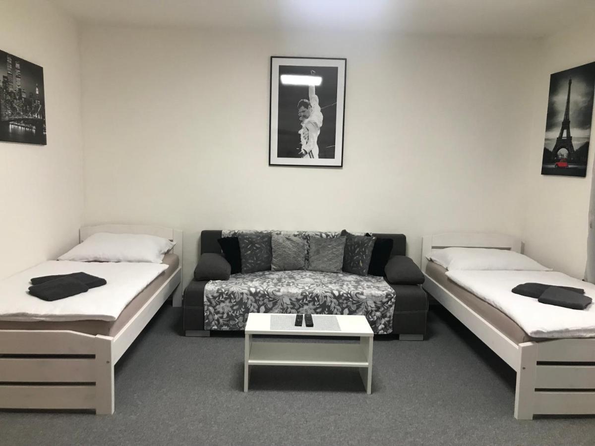 Cyklo-Moto Apartman Lomnice nad Lužnicí Bagian luar foto