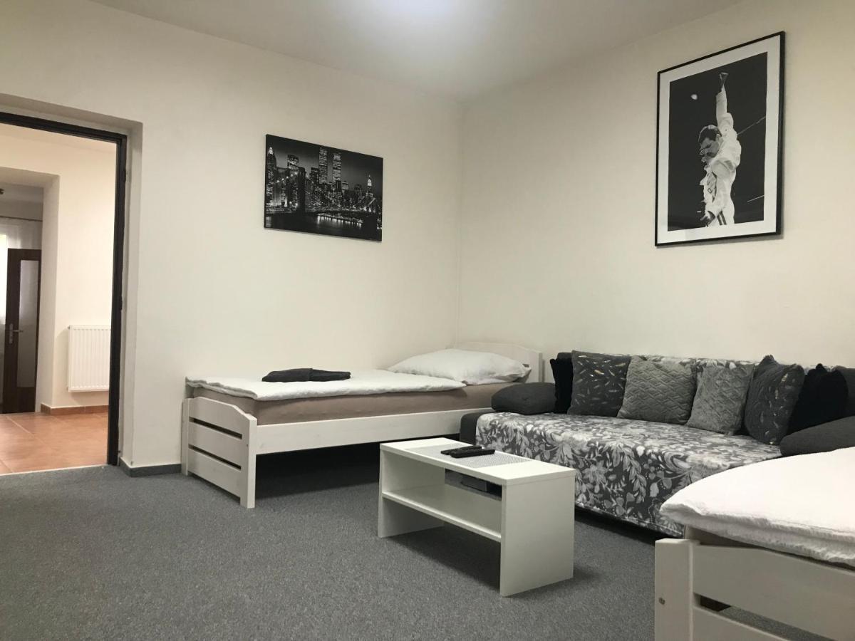 Cyklo-Moto Apartman Lomnice nad Lužnicí Bagian luar foto